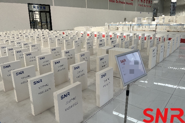 In-Depth Analysis of the Corrosion Mechanisms of Glass Furnace Bottom: Causes, Impacts, and Protection Strategies