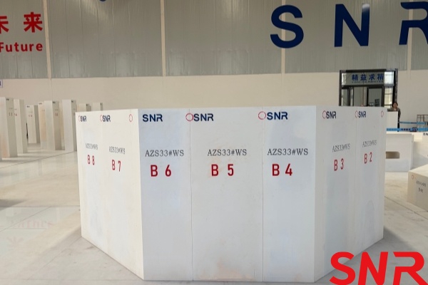 Comprehensive Analysis of Refractory Block Selection for Glass Furnace Sidewalls